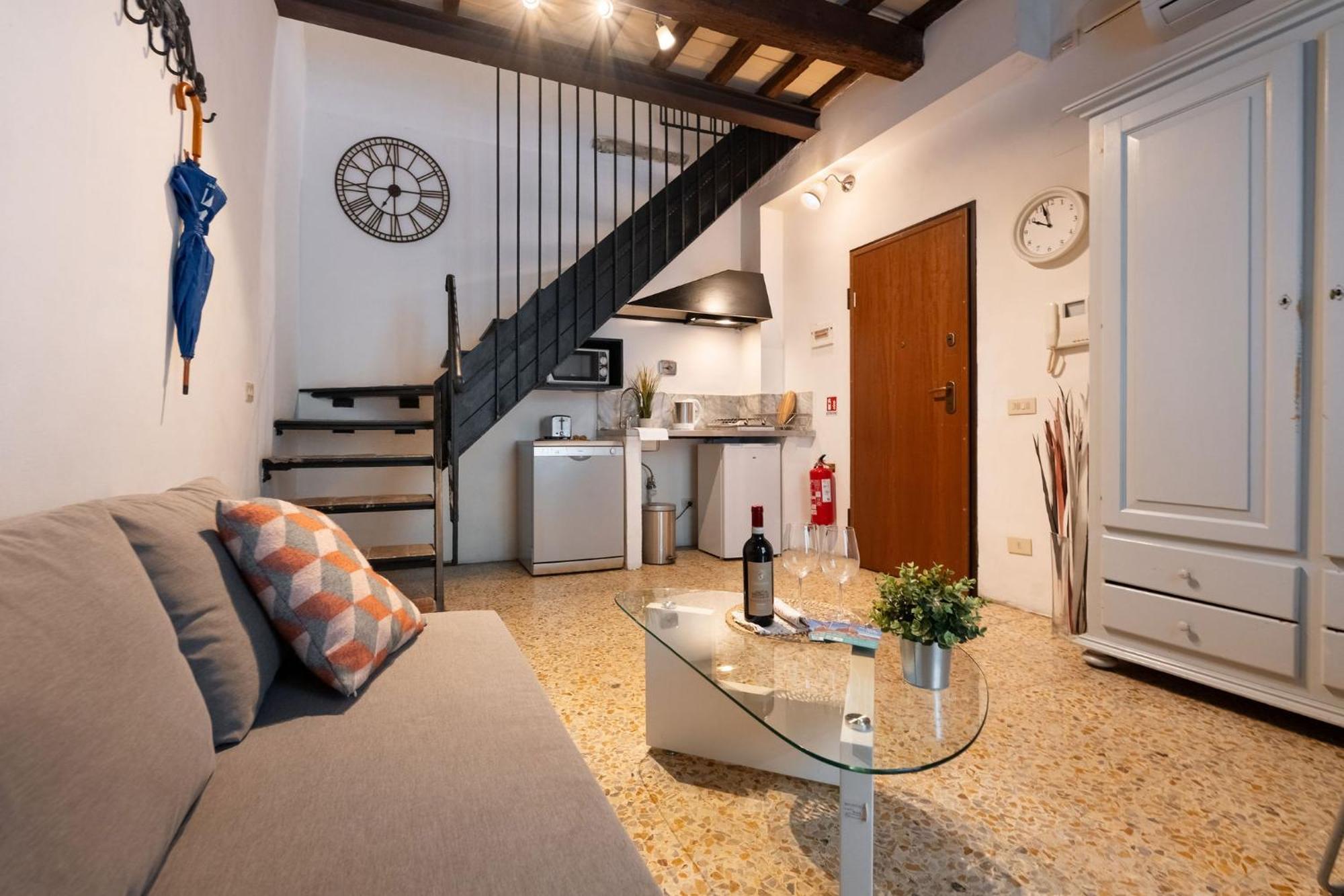 F1 - Santa Croce One Bedroom Apartment For Couples Florencia Exterior foto