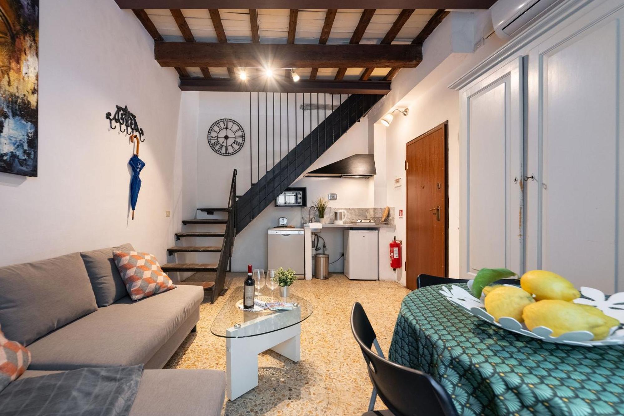 F1 - Santa Croce One Bedroom Apartment For Couples Florencia Exterior foto